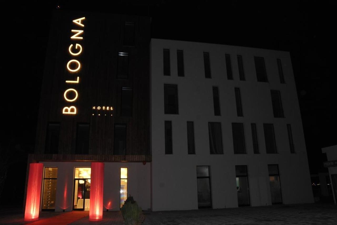 Hotel Bologna فلورا المظهر الخارجي الصورة